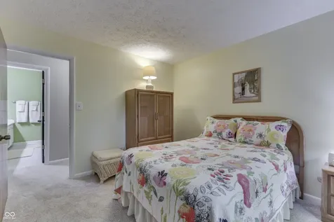 3824 Wilderness Trail Indianapolis IN 46237