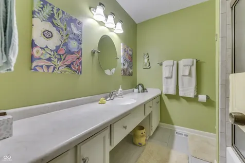 3824 Wilderness Trail Indianapolis IN 46237