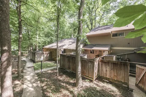 3824 Wilderness Trail Indianapolis IN 46237
