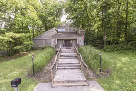 3824 Wilderness Trail Indianapolis IN 46237