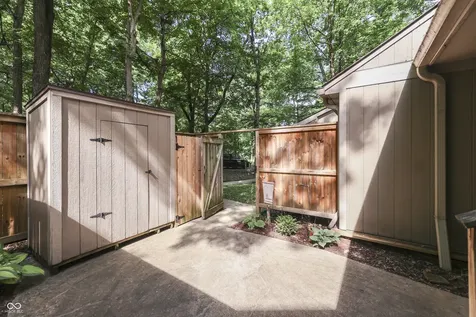 3824 Wilderness Trail Indianapolis IN 46237