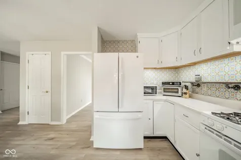 12543 Geist Cove Drive Indianapolis IN 46236