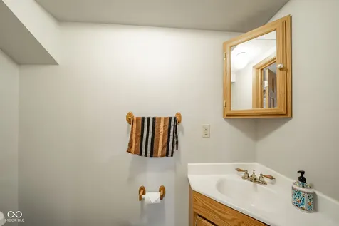 12543 Geist Cove Drive Indianapolis IN 46236