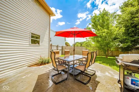 12543 Geist Cove Drive Indianapolis IN 46236