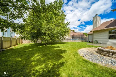 12543 Geist Cove Drive Indianapolis IN 46236