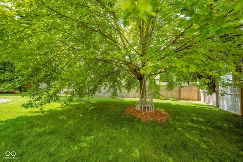 12543 Geist Cove Drive Indianapolis IN 46236