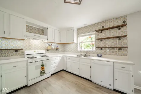 12543 Geist Cove Drive Indianapolis IN 46236