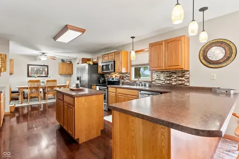 14761 S Us Highway 31 Elizabethtown IN 47232