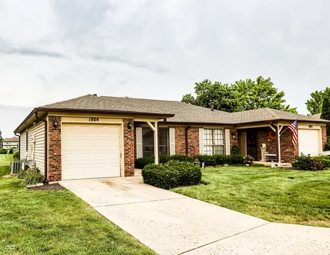 1804 Queensbridge Circle Indianapolis IN 46219