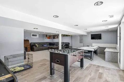 1720 Ridge Hill Lane Indianapolis IN 46217