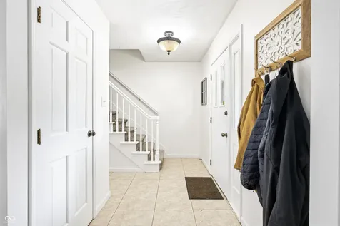1720 Ridge Hill Lane Indianapolis IN 46217