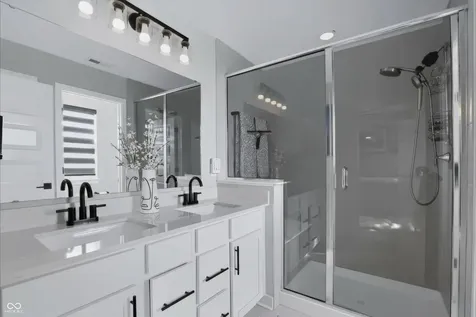 7256 Zanesville Carmel IN 46033