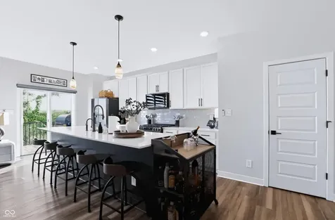 7256 Zanesville Carmel IN 46033