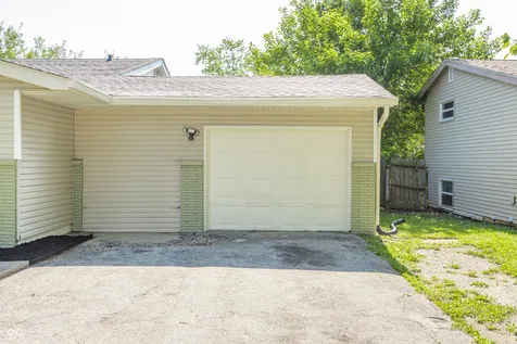 4137 Flamingo East Drive Indianapolis IN 46226