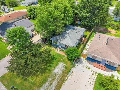 3746 S Walcott Street Indianapolis IN 46227
