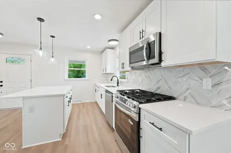 2220 N Lesley Avenue Indianapolis IN 46218