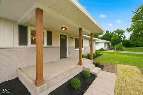 2220 N Lesley Avenue Indianapolis IN 46218