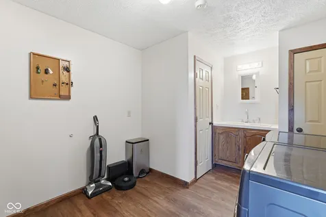 6300 E 350 N Franklin IN 46131