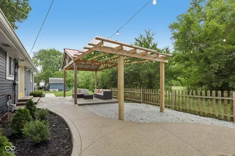 5231 W Edwards Avenue Indianapolis IN 46221
