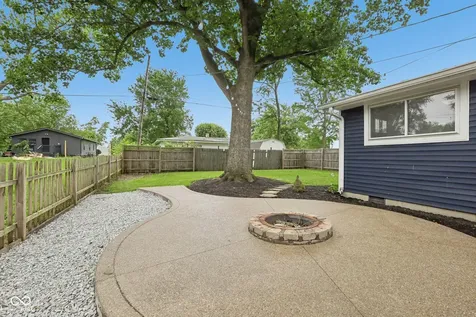 5231 W Edwards Avenue Indianapolis IN 46221