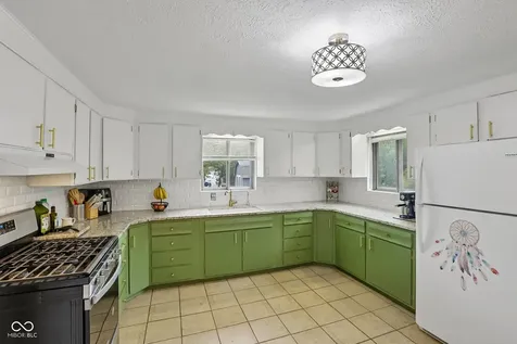 5231 W Edwards Avenue Indianapolis IN 46221