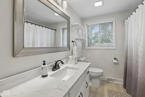 5231 W Edwards Avenue Indianapolis IN 46221