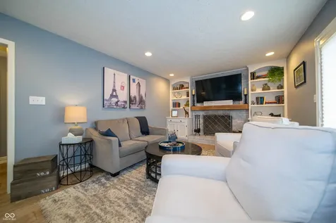 7442 Blue Creek South Drive Indianapolis IN 46256