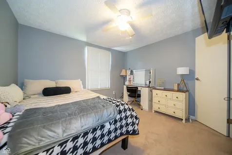 7442 Blue Creek South Drive Indianapolis IN 46256