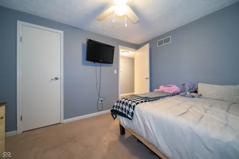 7442 Blue Creek South Drive Indianapolis IN 46256