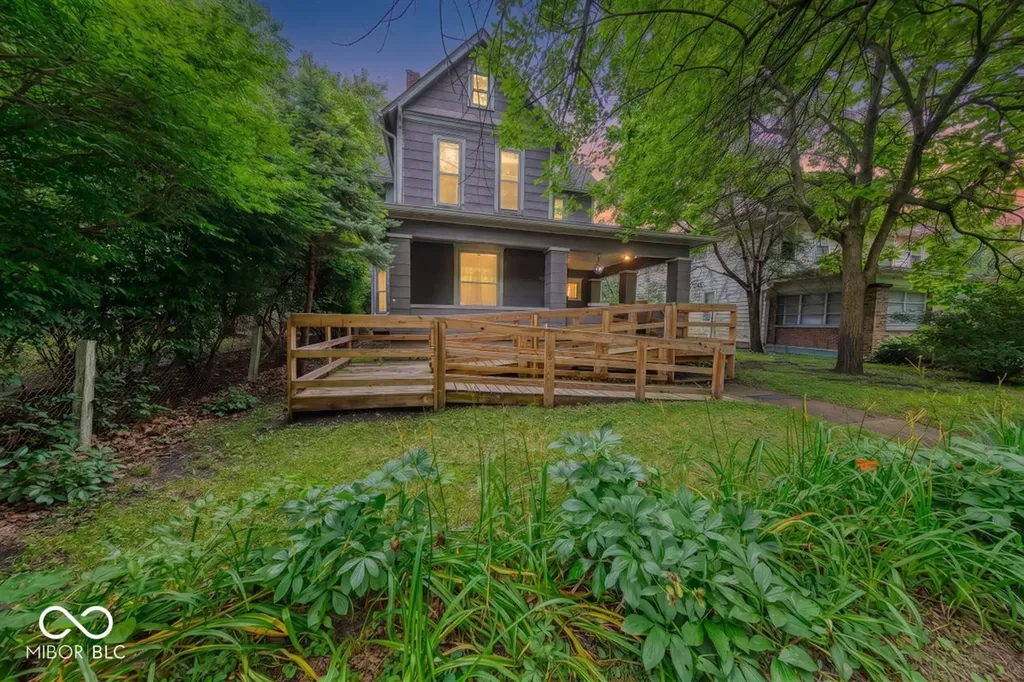 605 Woodruff Place East Drive Indianapolis IN 46201