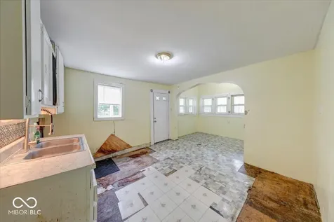 605 Woodruff Place East Drive Indianapolis IN 46201