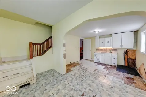 605 Woodruff Place East Drive Indianapolis IN 46201