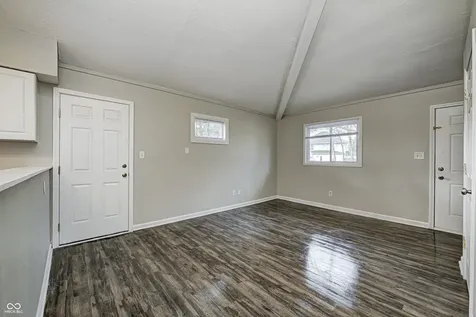 8467 Bluff Road Indianapolis IN 46217