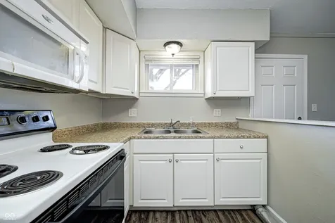 8467 Bluff Road Indianapolis IN 46217