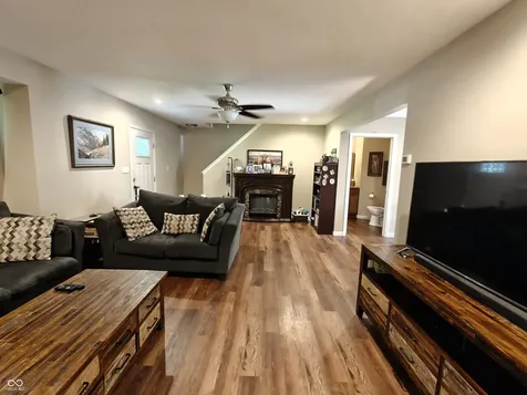 5015 E 400 N Shelbyville IN 46176