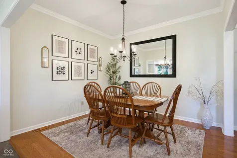 8119 Lake Point Way Indianapolis IN 46256