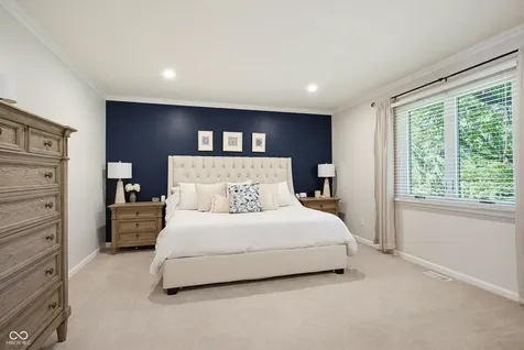 8119 Lake Point Way Indianapolis IN 46256