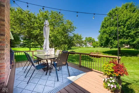 8119 Lake Point Way Indianapolis IN 46256