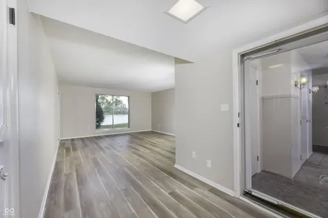 3036 Lake Shore Drive Indianapolis IN 46205