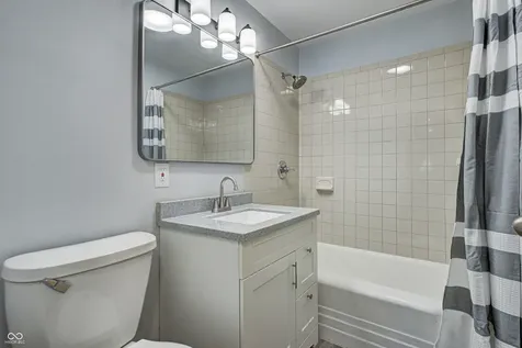 8725 Crawfordsville Road Indianapolis IN 46234