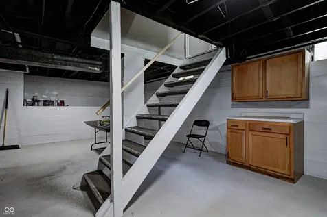 8725 Crawfordsville Road Indianapolis IN 46234