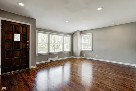 8725 Crawfordsville Road Indianapolis IN 46234