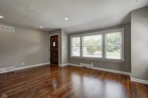 8725 Crawfordsville Road Indianapolis IN 46234