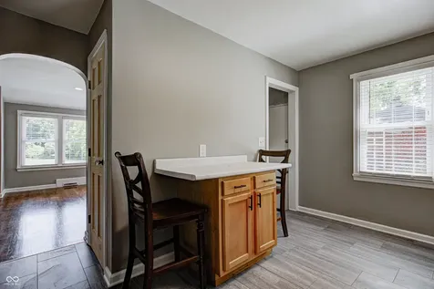 8725 Crawfordsville Road Indianapolis IN 46234