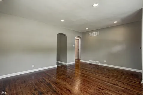 8725 Crawfordsville Road Indianapolis IN 46234