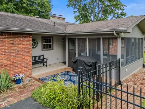 4225 Washington Street Columbus IN 47203