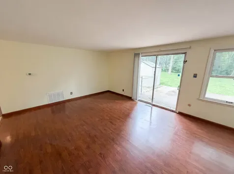 1537 W 74th Place Indianapolis IN 46260