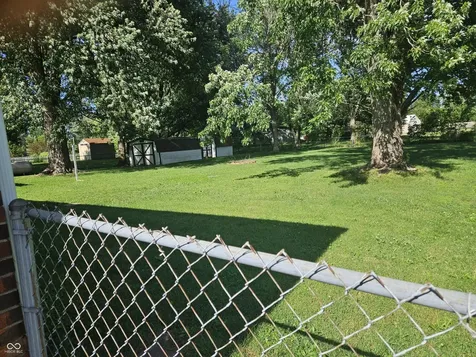1402 S Thompson Road Shelbyville IN 46176