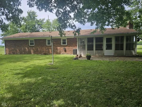 1402 S Thompson Road Shelbyville IN 46176