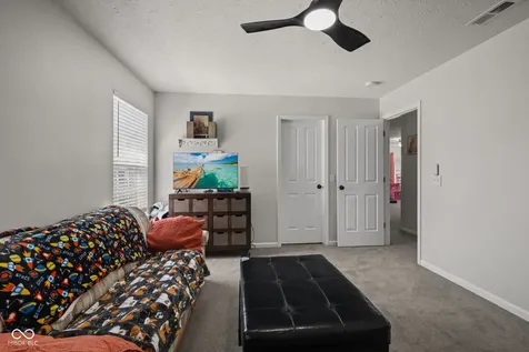 2289 S Moeller Circle New Palestine IN 46163